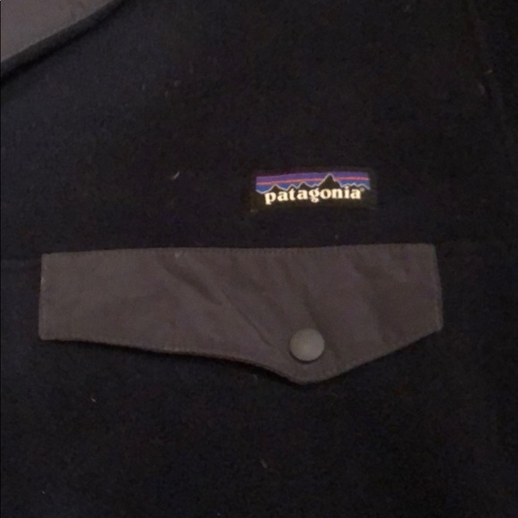 Navy Patagonia - Picture 2 of 3